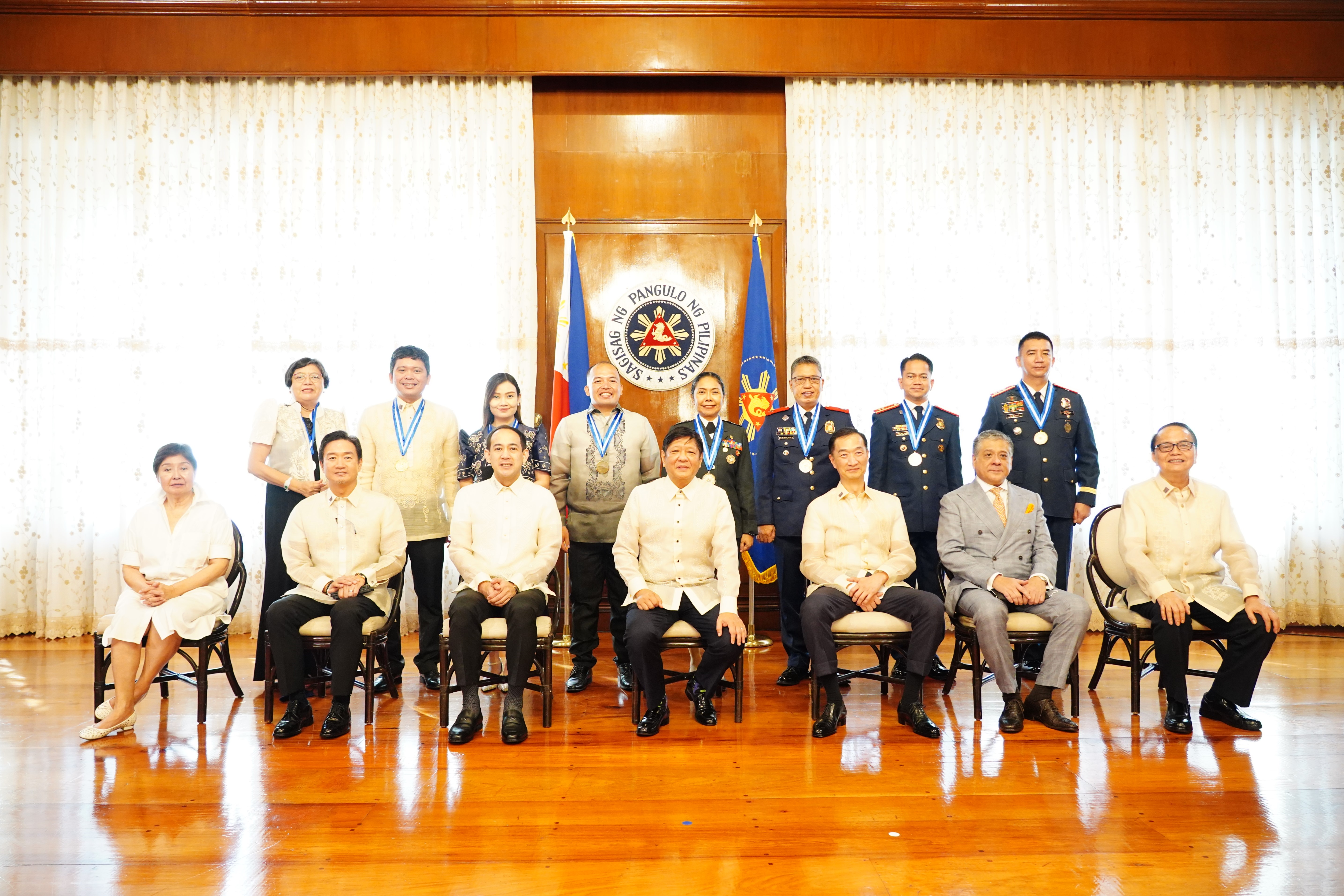 President Marcos Honors 2022 Metrobank Foundation Outstanding Filipinos
