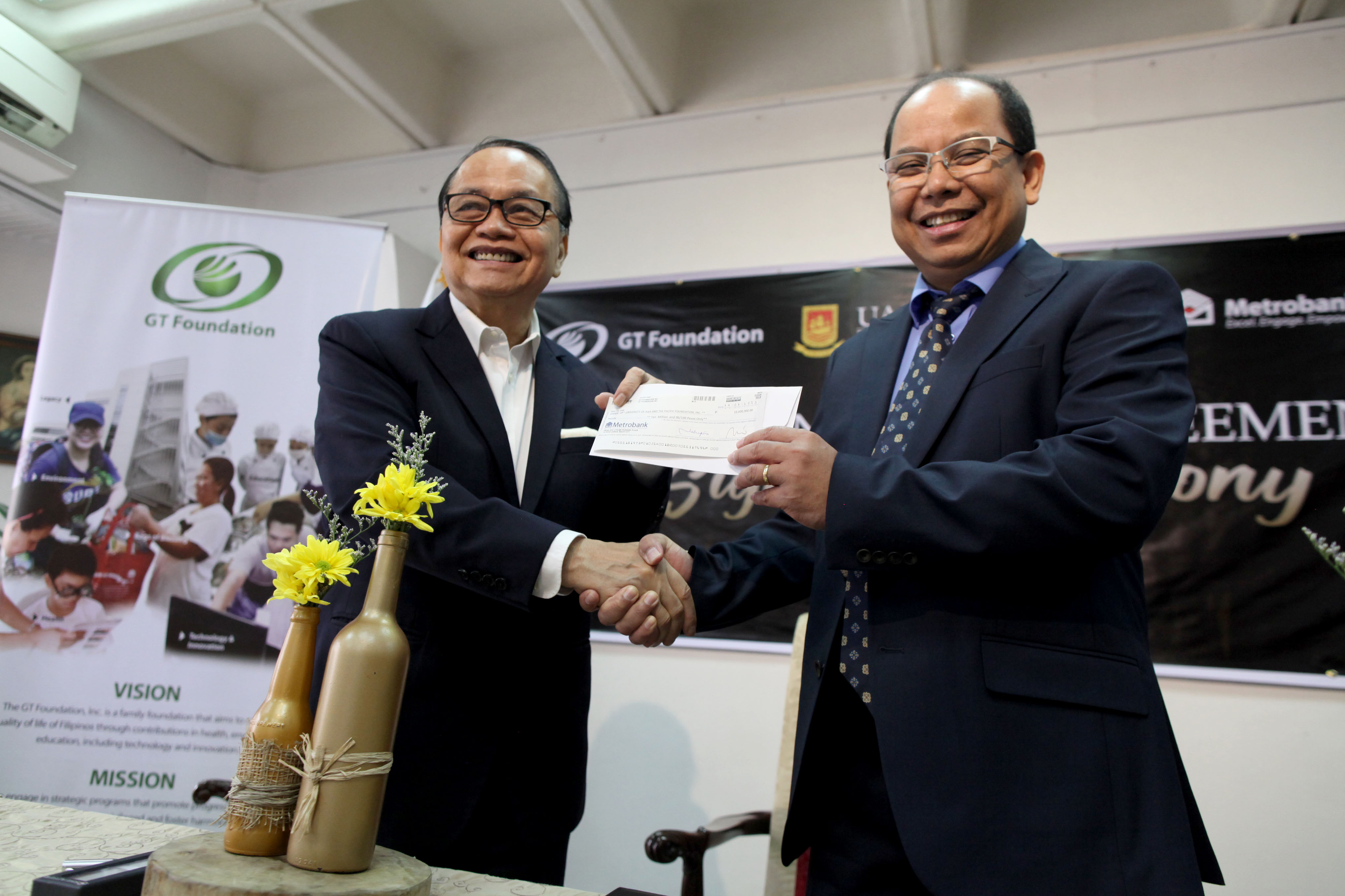 GT Foundation and Metrobank Foundation Joint-Donation for Dr. Placido L. Mapa, Jr. Scholarship Endowment
